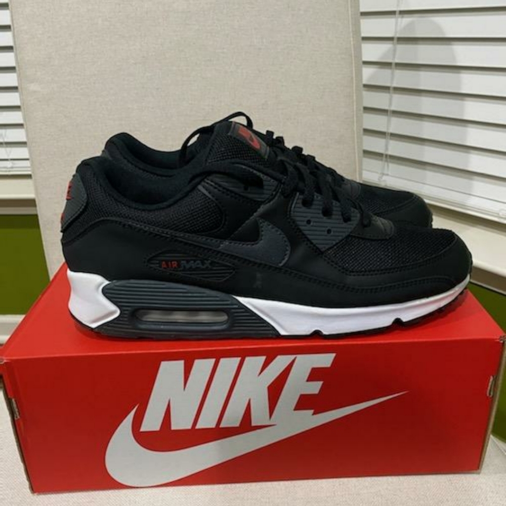 Men's Nike Air Max 90 size 15 black